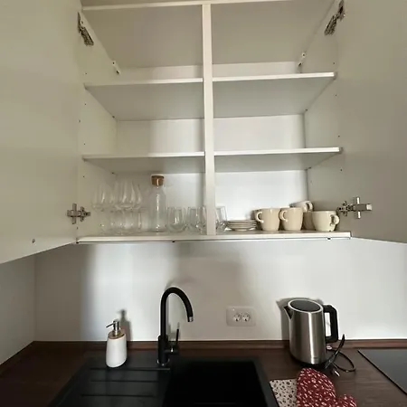 Granny's Vintage Chic Maribor